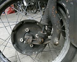 Moto Guzzi Galletto 192 front hub