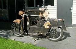 Moto Guzzi Galletto 192 LH side