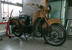 Moto Guzzi Galletto 192 RF front