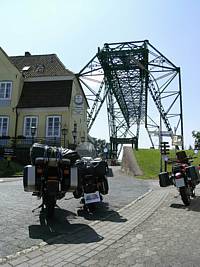 zweefbrug Osten