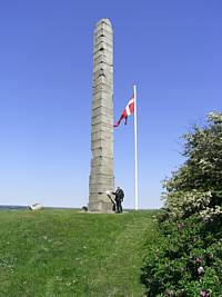 de obelisk op de Skamlingsbanken