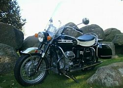 Moto Guzzi V7 850 Cali Wixom bags left